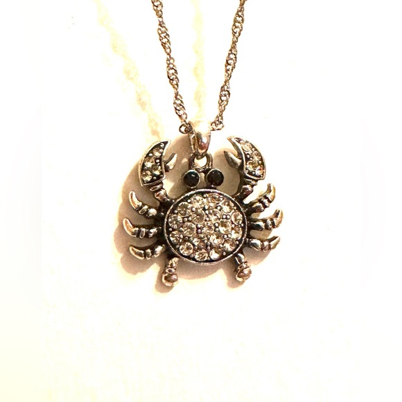 Crystal Crab Fun Sea Creature Necklace, Also Zodiac June22-July 22 Unisex UniAge - Picture 2 of 4